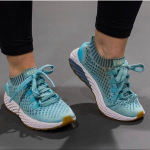 Authentic Women’s NOBULL Turquoise Knit Runner. Only worn maybe 2 times.